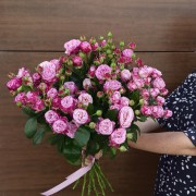 Пионовидные кустовые розы 70см 9 шт